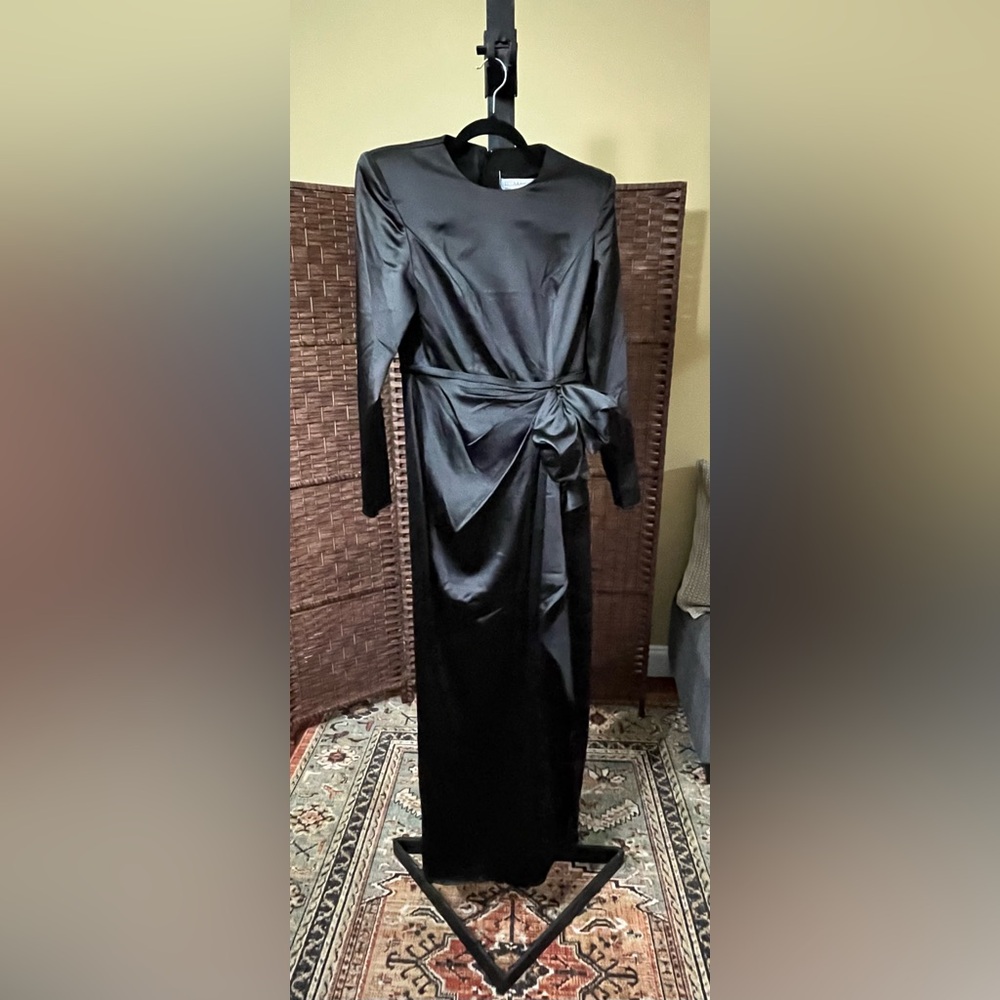 New MAC DUGGAL Black Long Sleeve Satin Structured Bow Draped Column Gown Size 6 - Picture 3 of 11